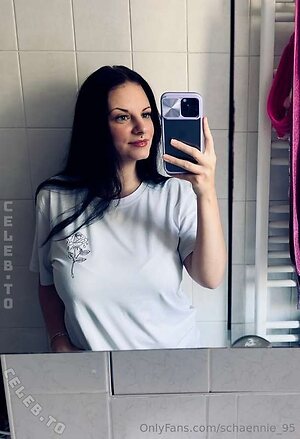 Schaennie_95 Nude Leaked Photo #4