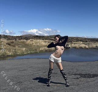 schizobimb0 Nude Leaked Photo #15