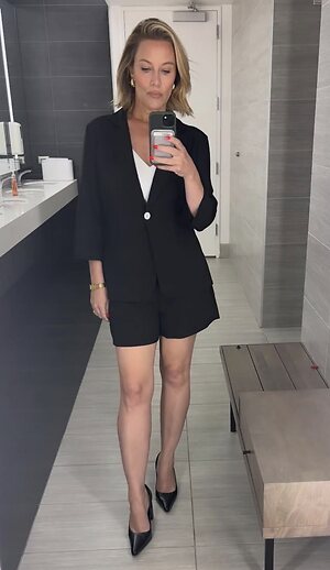 S.E. leaked photo #19