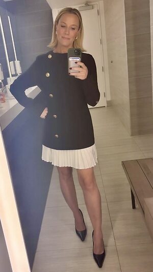 S.E. leaked photo #20
