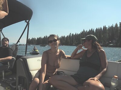 Selena Gomez in bikini