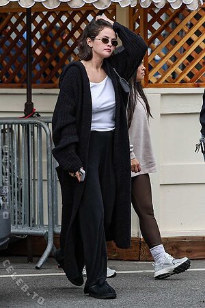 Selena Gomez Nude Leaked Photo #4