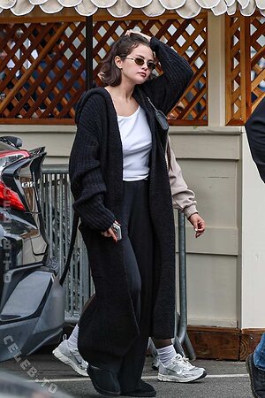 Selena Gomez Nude Leaked Photo #6