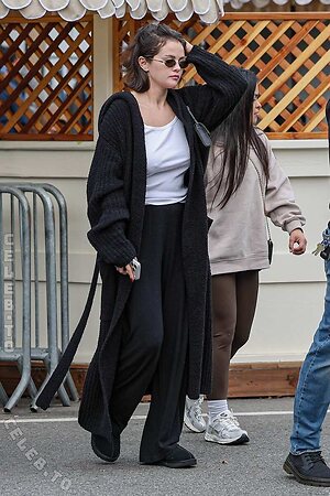 Selena Gomez Nude Leaked Photo #10