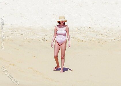 Selena Gomez Nude Leaked Photo #21