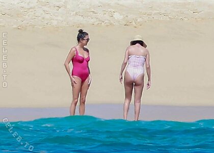 Selena Gomez Nude Leaked Photo #27