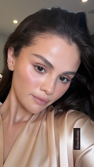 Selena Gomez leaked photo #58