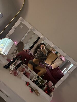 Selenalenaxo leaked photo #3