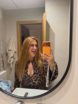 Selfiesandra photo