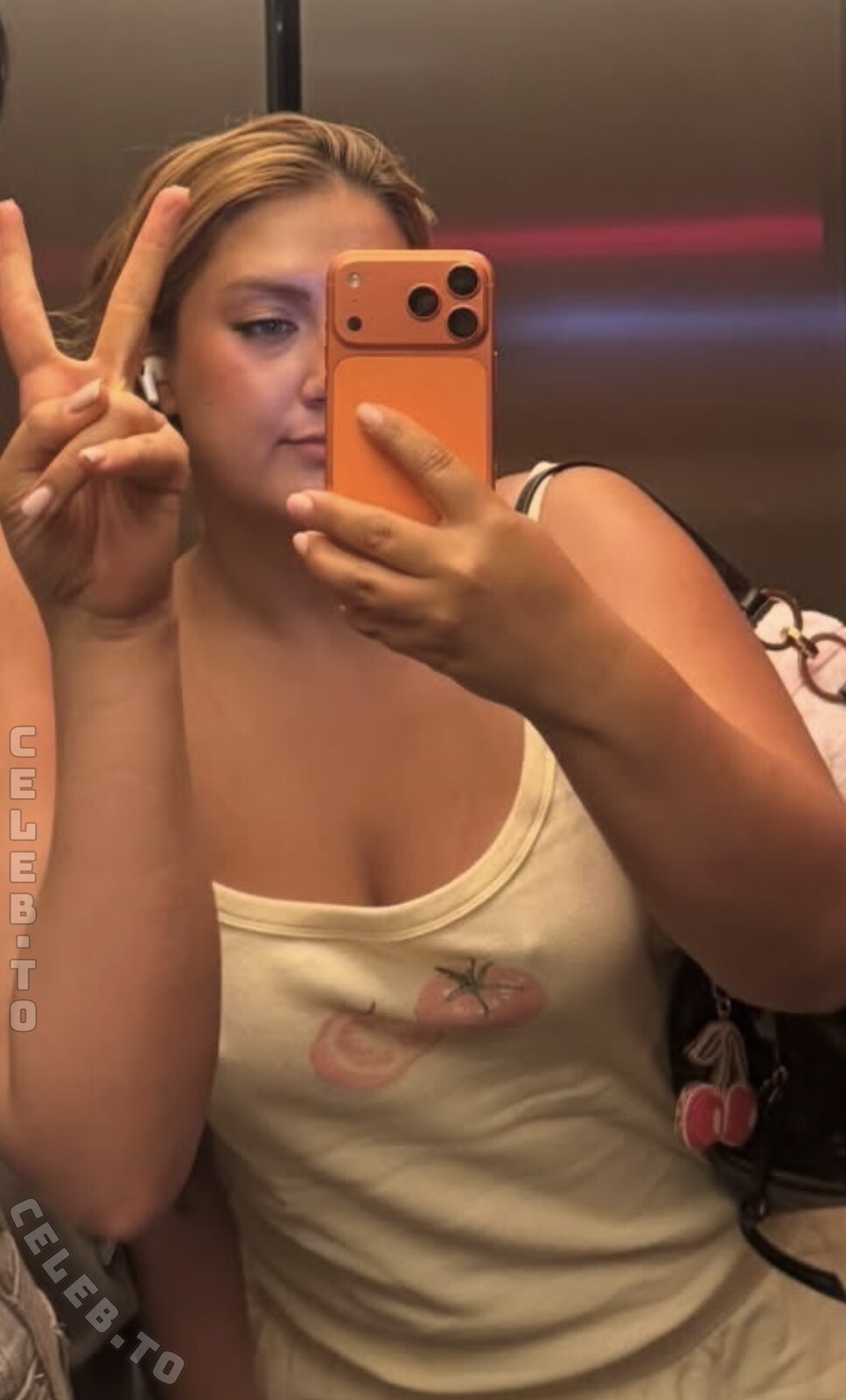 Selfiesandra photo