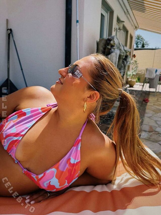 Sandra Safiulov leaked photos