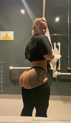 Senna Whiteman leaked photo #19