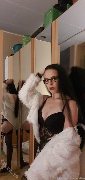 Senta_Kristall aka Sentaurban19 photo