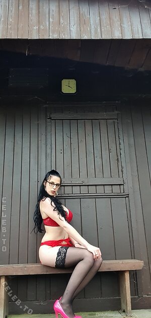 Senta_Kristall aka Sentaurban19 photo