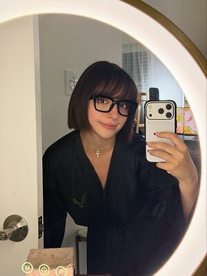 Serinide Social Media Thread leaked photo #11