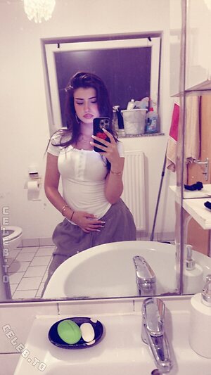 shaaliax leaked photo #6