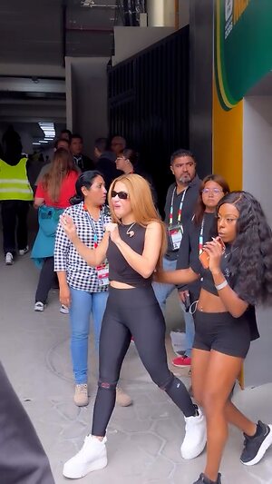 Shakira Hot leaked photo #61