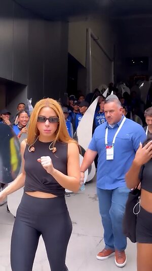 Shakira Hot leaked photo #62