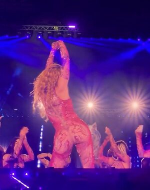 Shakira leaked photo #83