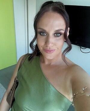 Shanayne brown leaked photo #3