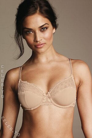Shanina Shaik Nude Leaked Photo #6