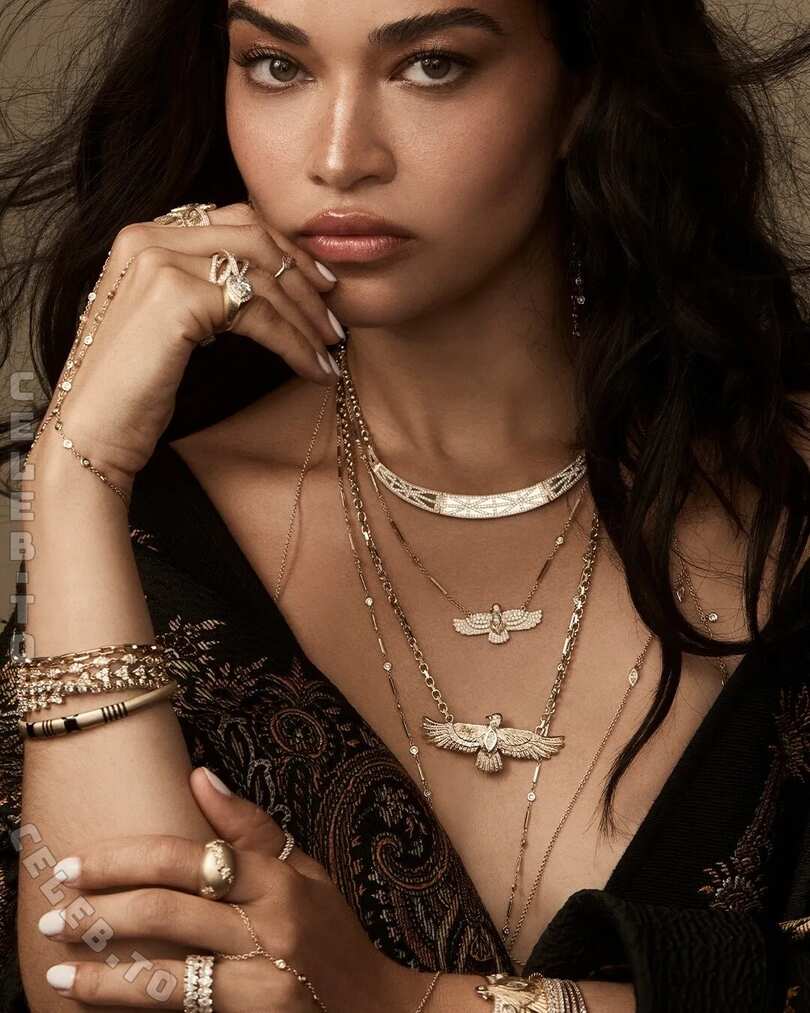 Shanina Shaik photo