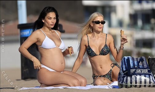 Shanina Shaik photo