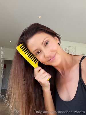 Shannon Elizabeth Nude Leaked Photo #21