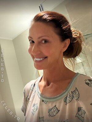 Shannon Elizabeth Nude Leaked Photo #43