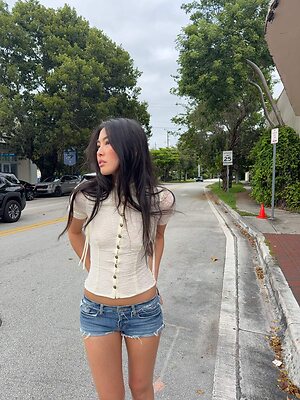 Shannon Zhao leaked photo #59