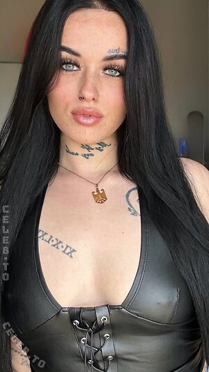 Sharonunfiltered Nude Leaked Photo #4