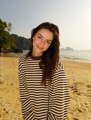 Shauna Dewit Nude Leaked Photo #13