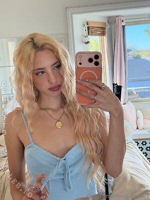 Shawzzz Nude Leaked Photo #15