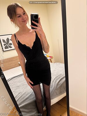 Shelley Thessyna leaked photo #216