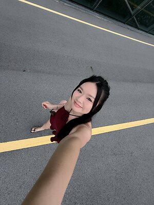 sherrng Nude Leaked Photo #4
