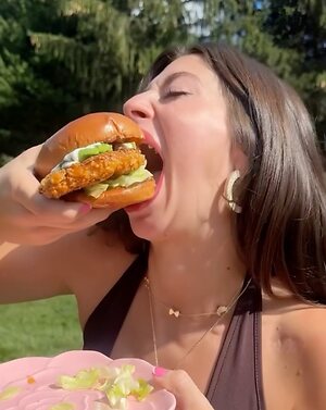 Shesthetea leaked photo #5