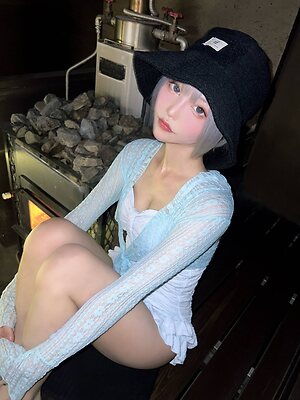 Shirayuki leaked photo #11