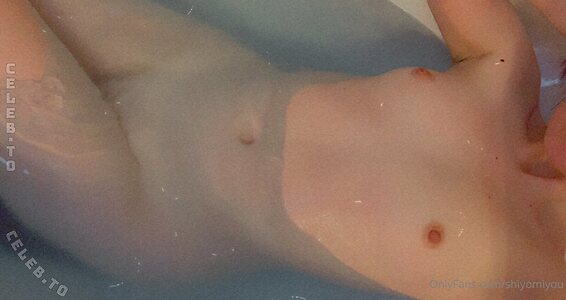 Shiyomiyou Nude Leaked Photo #16