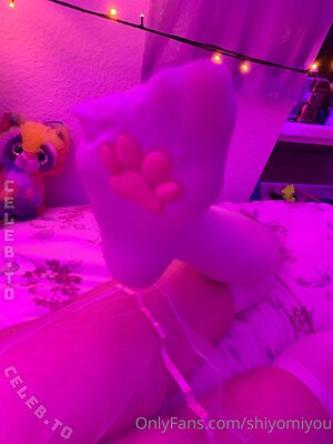 Shiyomiyou Nude Leaked Photo #22