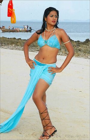 Shraddha Das leaked photo #17