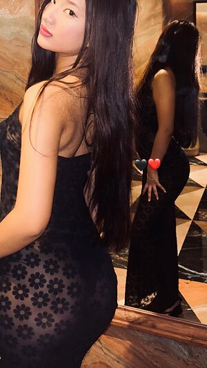 Shrishty leaked photo #10