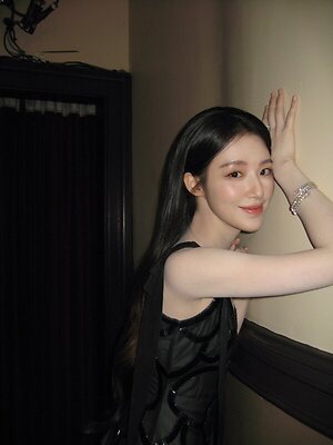 Shuhua -IDLE) [i-dle] leaked photo #21