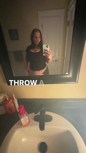 Shyanne Nude Leaked Photo #9