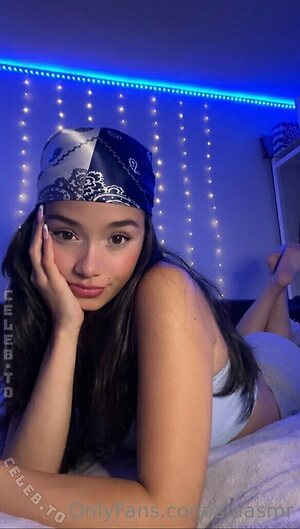 Sia ASMR Nude Leaked Photo #15