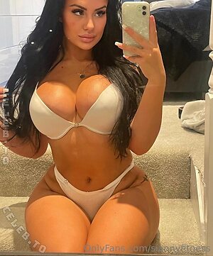 Sianfitness Nude Leaked Photo #45