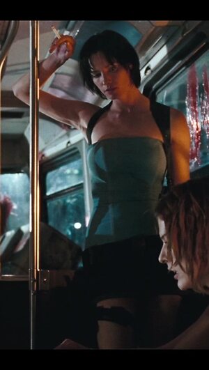 Sienna Guillory leaked photo #4