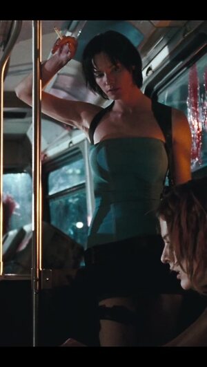 Sienna Guillory leaked photo #5