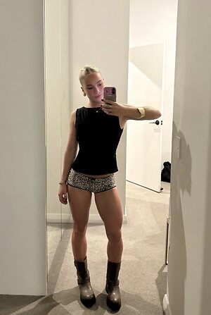 Sienna McMah leaked photo #8
