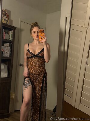 Sienna Riley leaked photo #11