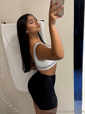 Siennaren Nude Leaked Photo #119